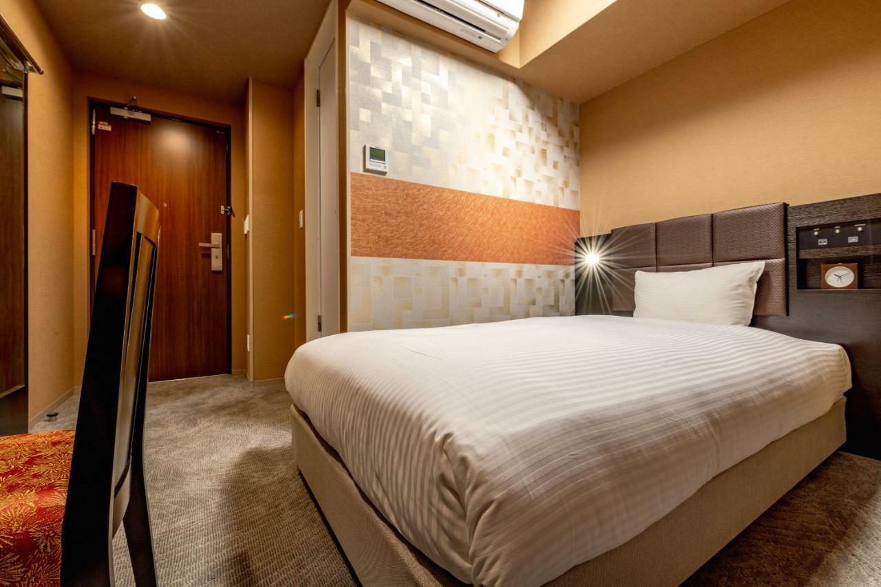 Hotel Wbf Shin-Osaka Skytower Zewnętrze zdjęcie