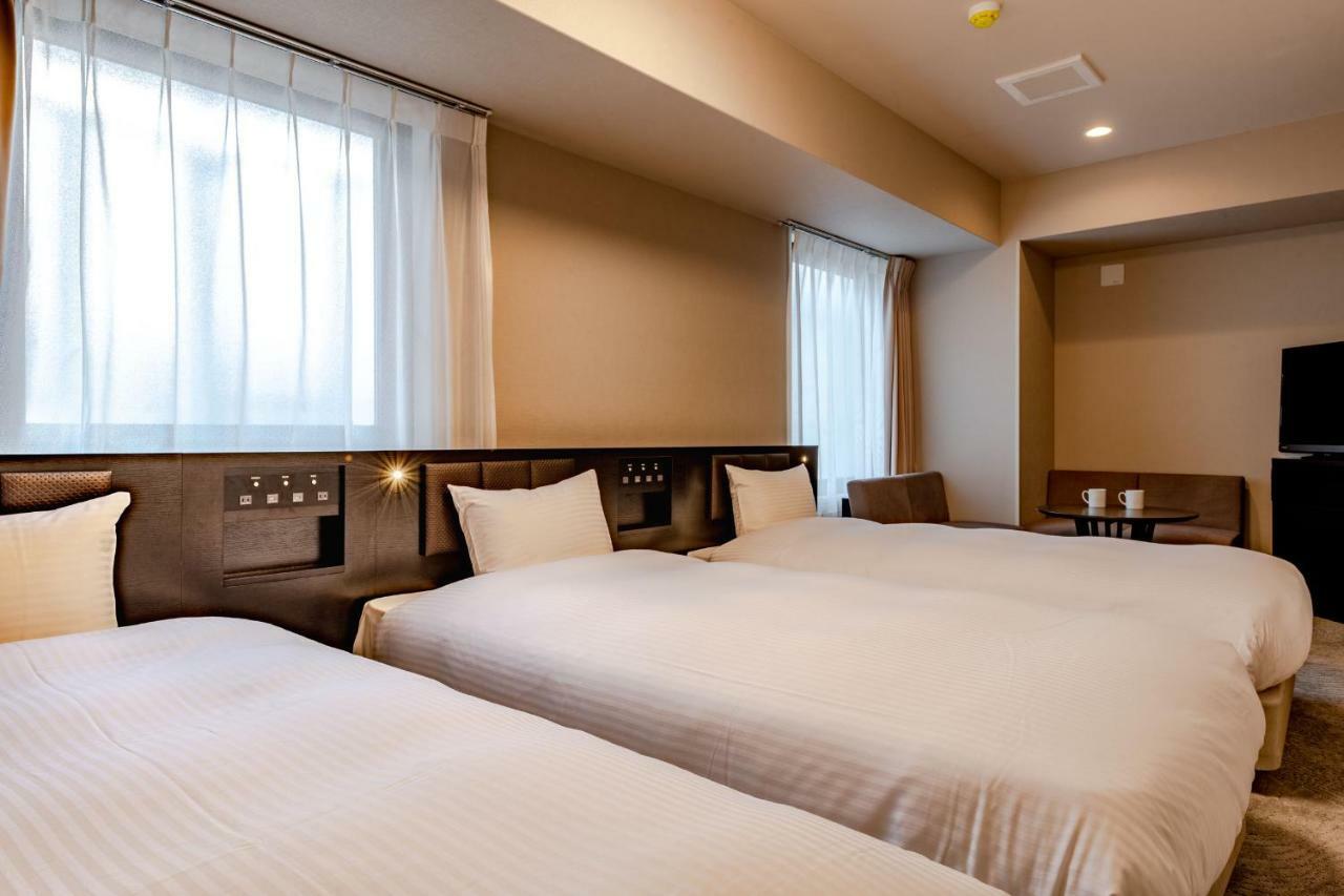 Hotel Wbf Shin-Osaka Skytower Zewnętrze zdjęcie
