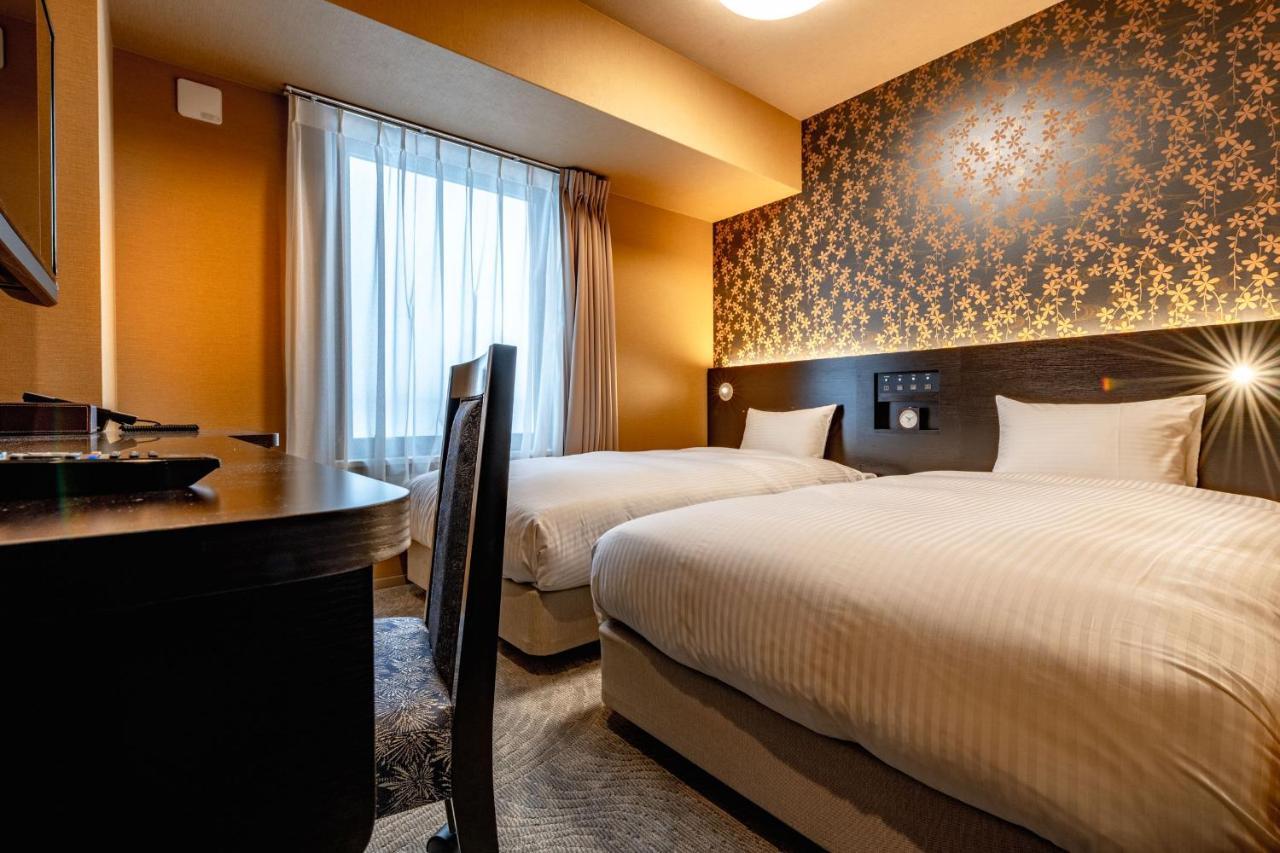 Hotel Wbf Shin-Osaka Skytower Zewnętrze zdjęcie